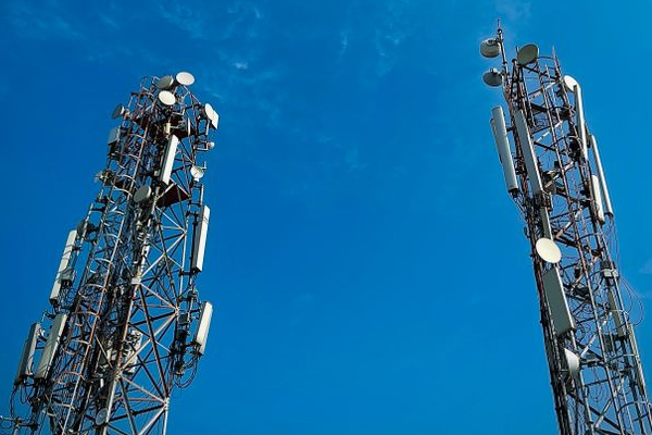 Communication and test measurement connectors